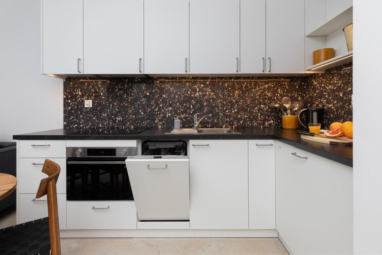 Plac Unii Apartment Gdynia City Centre By Noclegi Renters Ngoại thất bức ảnh