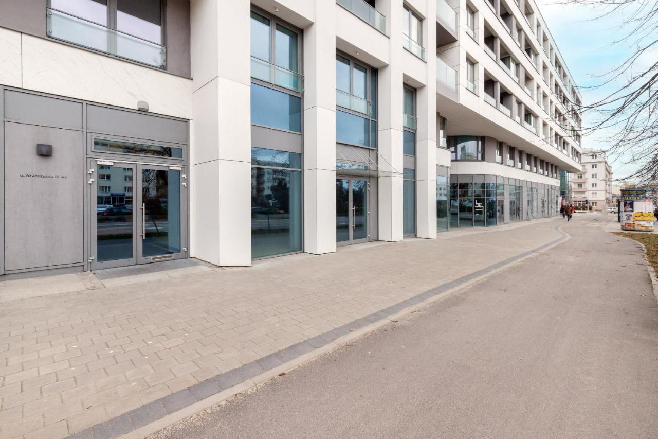 Plac Unii Apartment Gdynia City Centre By Noclegi Renters Ngoại thất bức ảnh