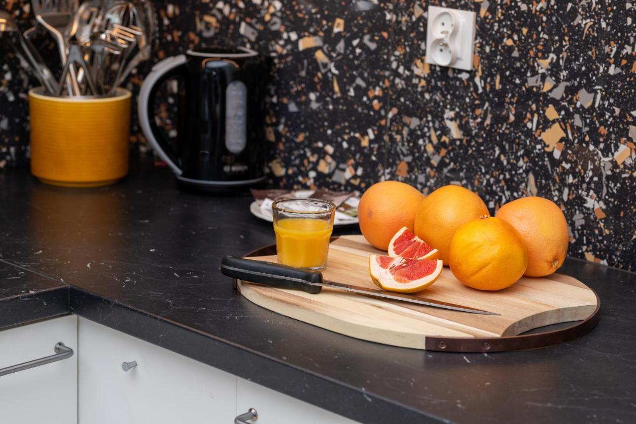 Plac Unii Apartment Gdynia City Centre By Noclegi Renters Ngoại thất bức ảnh